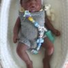Bambola Reborn Andy Mini 18cm — Micro Preemie Full Body Silicone Maschietto Pelle Scura Afro
