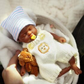 Bambola Reborn Jacob Mini 18cm — Micro Preemie Full Body Silicone Maschietto Afro Terapeutica Antistress