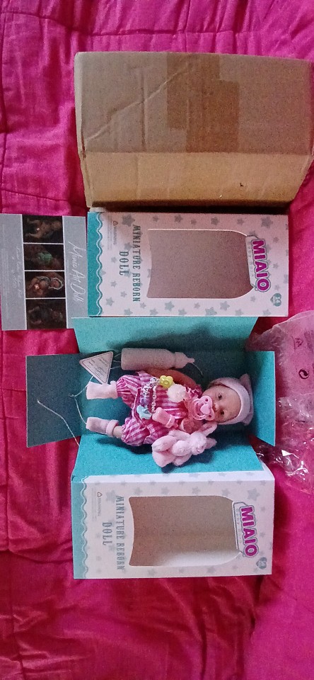 Bambola Reborn Stella Mini 18cm — Micro Preemie Full Body Silicone Femminuccia Sguardo Sveglio — immagine 6 Bambola Reborn Stella Mini 18cm — Micro Preemie Full Body Silicone Femminuccia Sguardo Sveglio