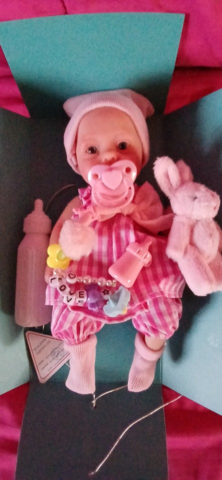 Bambola Reborn Stella Mini 18cm — Micro Preemie Full Body Silicone Femminuccia Sguardo Sveglio — immagine 8 Bambola Reborn Stella Mini 18cm — Micro Preemie Full Body Silicone Femminuccia Sguardo Sveglio