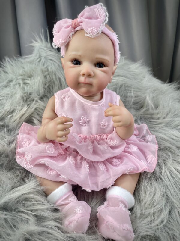 Bambola Reborn Luisa 46cm — Corpo in Vinile Lavabile, Unghie Dipinte a Mano 4 Bambola Reborn Luisa 46cm — Corpo in Vinile Lavabile, Unghie Dipinte a Mano