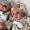 Bambole Reborn Gemelli Ana e Luigi 4 Bambole Reborn Gemelli Ana e Luigi — Coppia Awake 49cm con Occhi Azzurri e Marroni