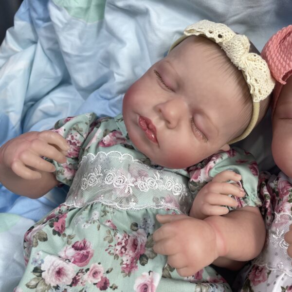 Bambole Reborn Gemelli Martina e Adriano 2 Bambole Reborn Gemelle Martina e Adriana — Due Sorelline Dormienti 50cm, Vinile Bagnabile, Ciglia Vere